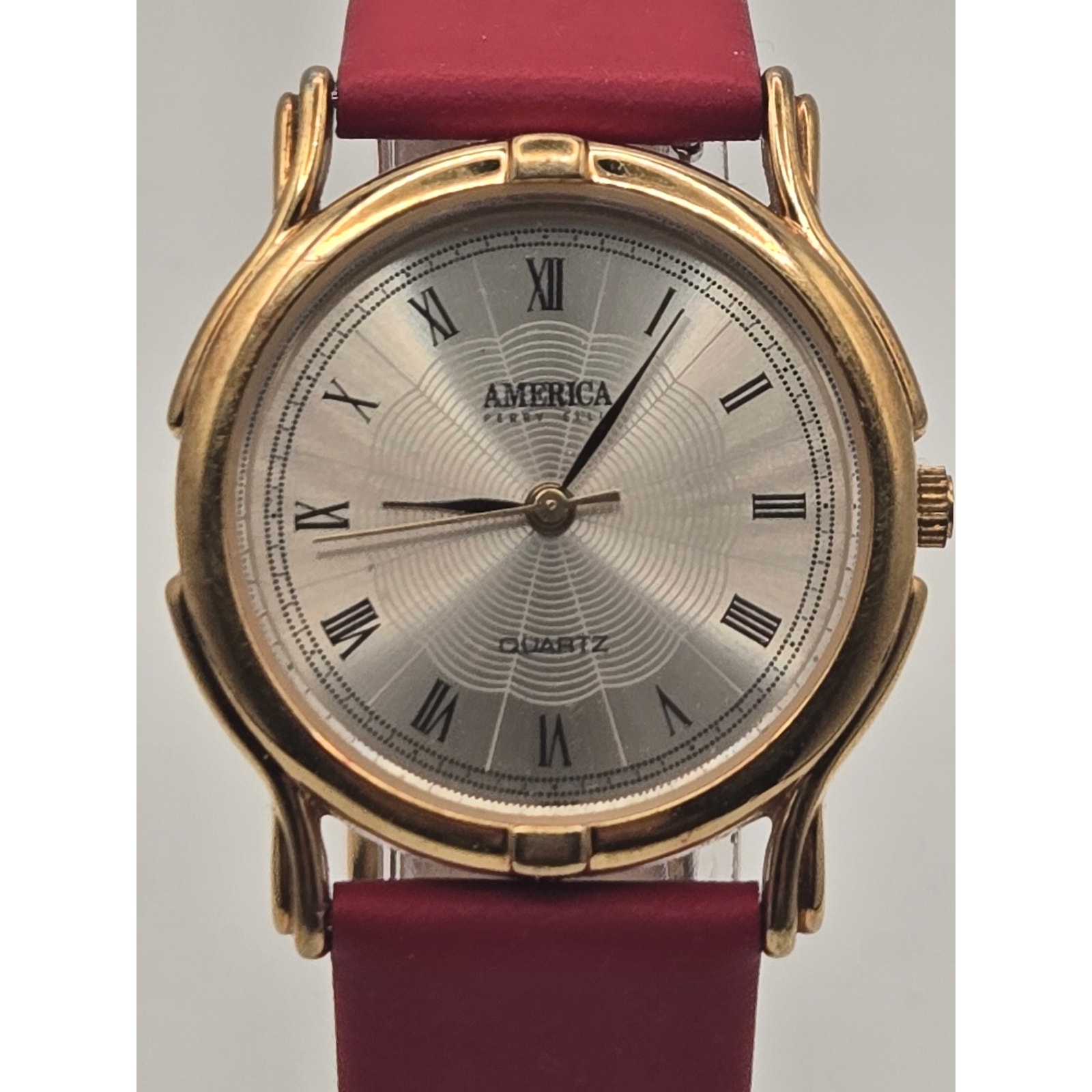 Perry Ellis America Quartz Womans Watch Perry Ellis America Quartz Womans Watch